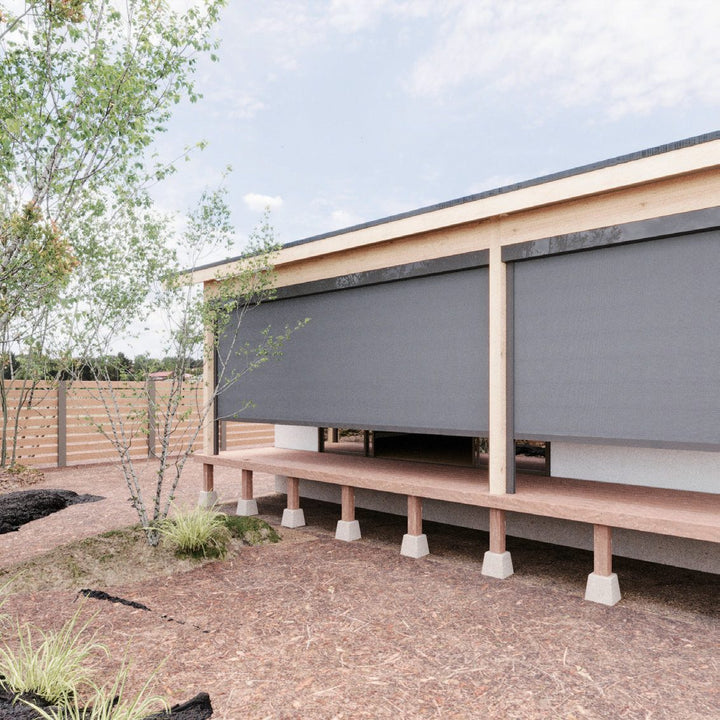 Wire-Guided Outdoor Screen ZT18C — product showcase photo